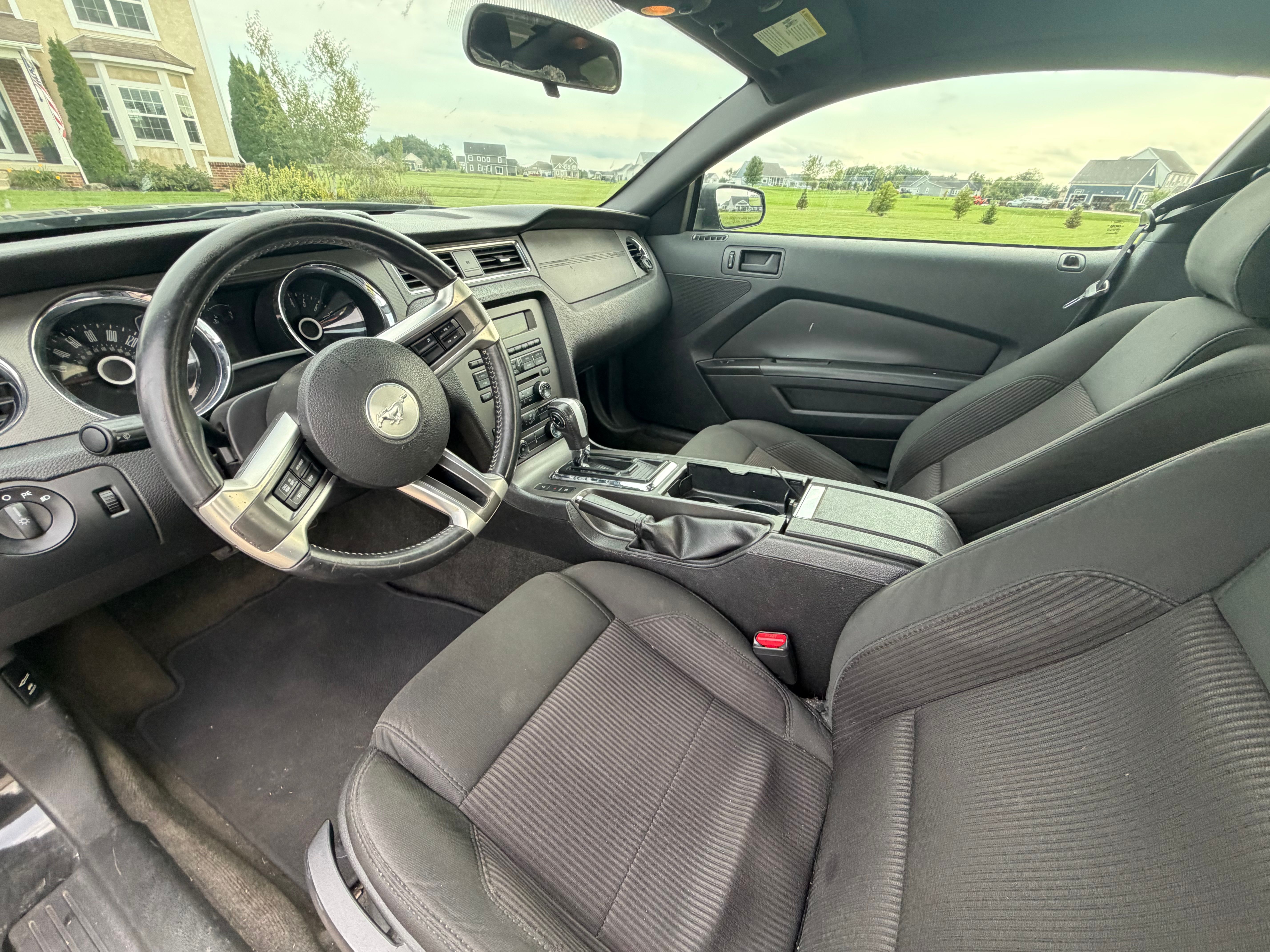 Used 2014 Ford Mustang Coupe RWD image 8