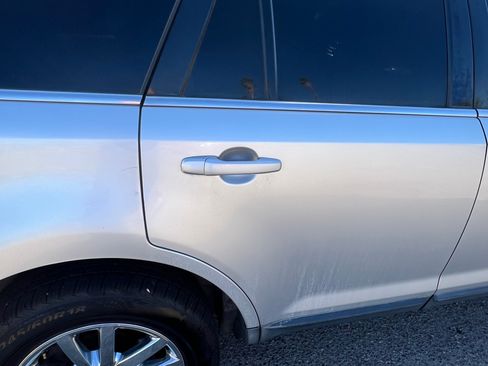 Used 2012 Ford Edge Limited FWD image 4
