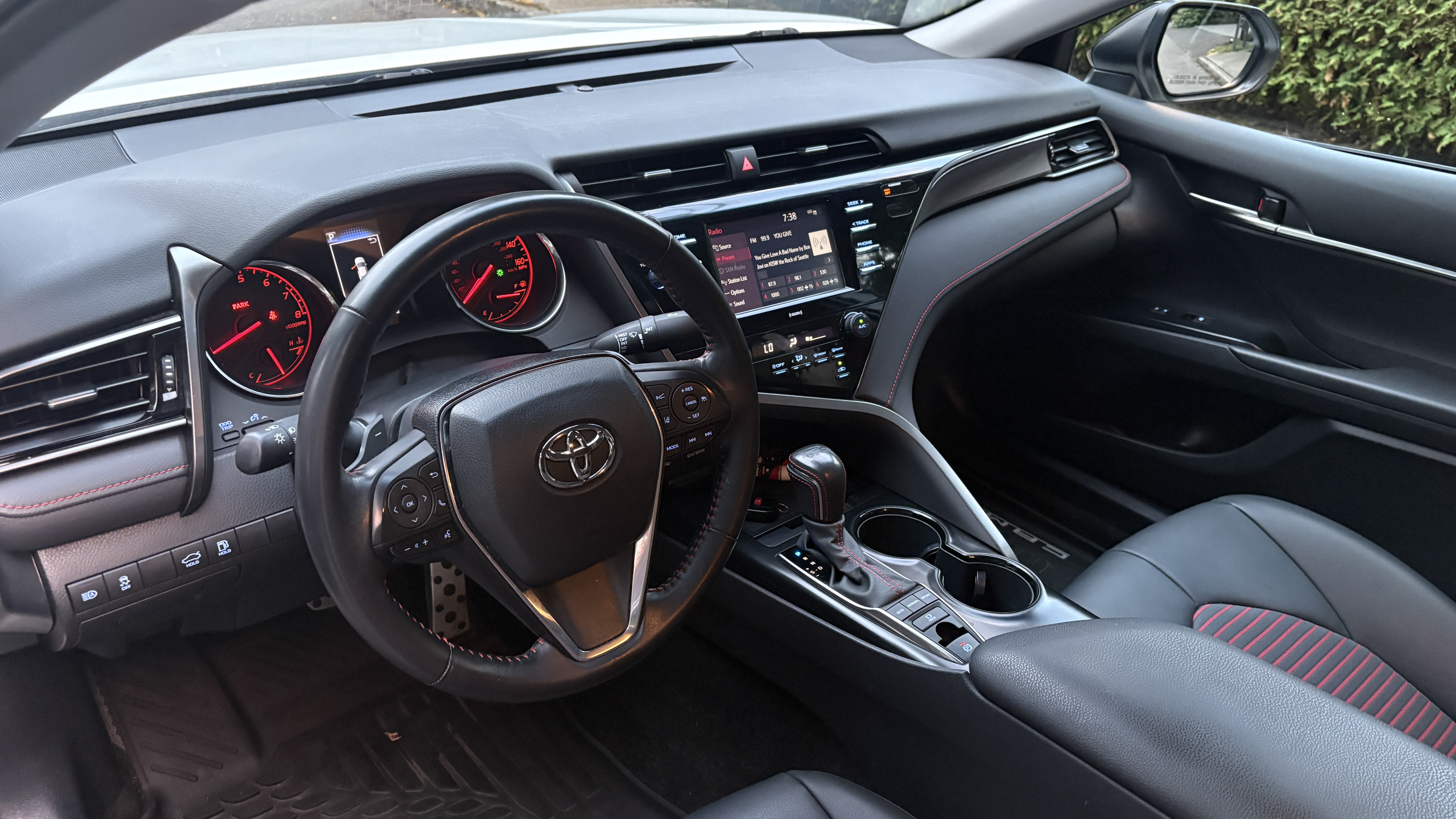 Used 2020 Toyota Camry TRD FWD image 4
