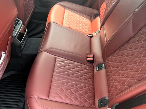 Used 2021 Audi S6 Premium Plus w/ S Sport Package AWD/4WD image 2