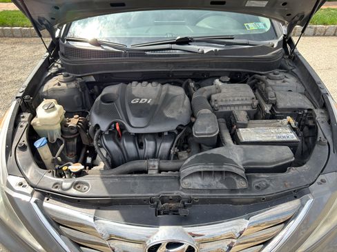 Used 2011 Hyundai Sonata Limited w/ Navigation Pkg 5 image 11