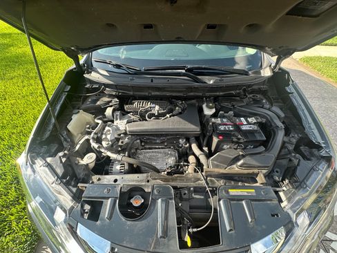 Used 2017 Nissan Rogue SL w/ SL Premium Package FWD image 25