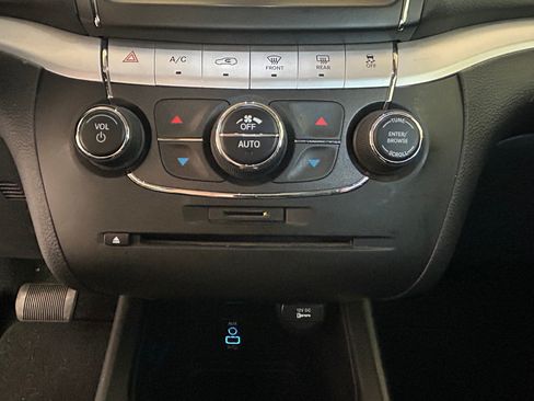 Used 2017 Dodge Journey Crossroad AWD/4WD image 13