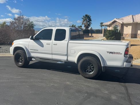 Used 2004 Toyota Tundra Limited image 1