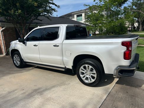 Used 2023 Chevrolet Silverado 1500 LTZ w/ Technology Package RWD image 5