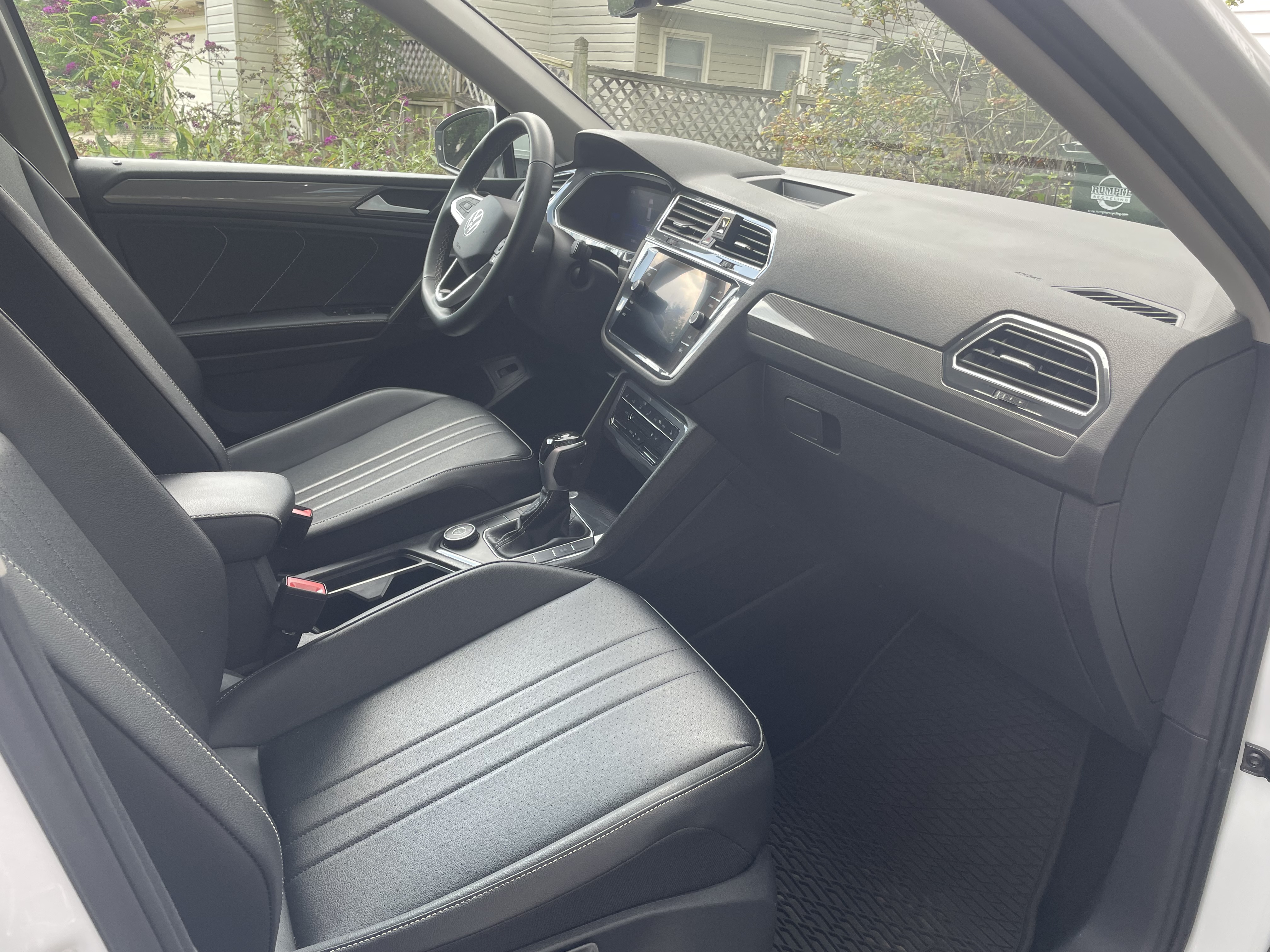 Used 2022 Volkswagen Tiguan SE AWD/4WD image 5