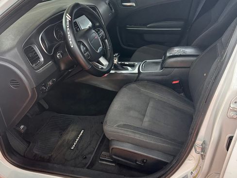 Used 2016 Dodge Charger R/T image 5