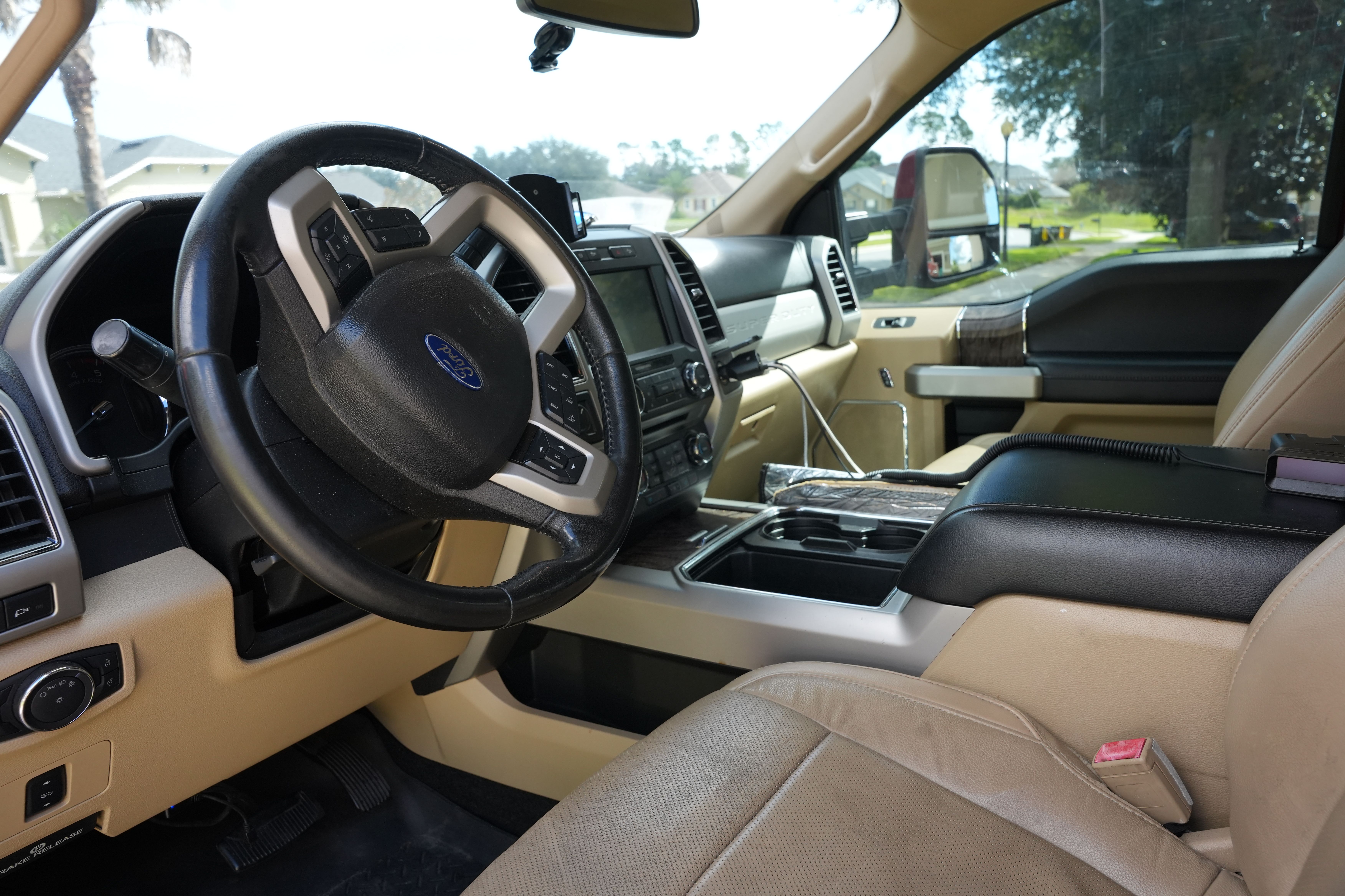 Used 2018 Ford F250 Lariat w/ Lariat Value Package AWD/4WD image 13
