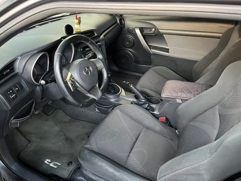 Used 2013 Scion tC FWD image 12