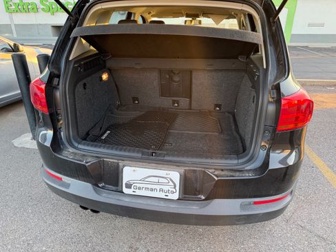 Used 2016 Volkswagen Tiguan S image 11