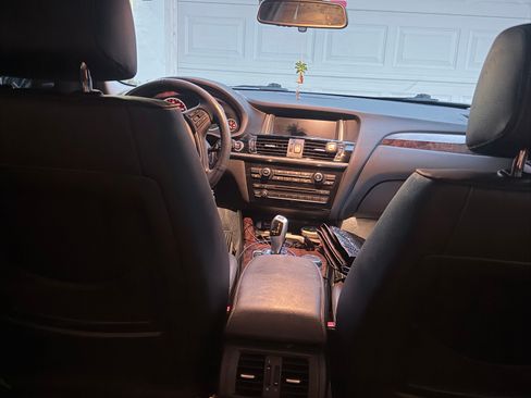 Used 2017 BMW X3 sDrive28i RWD image 8