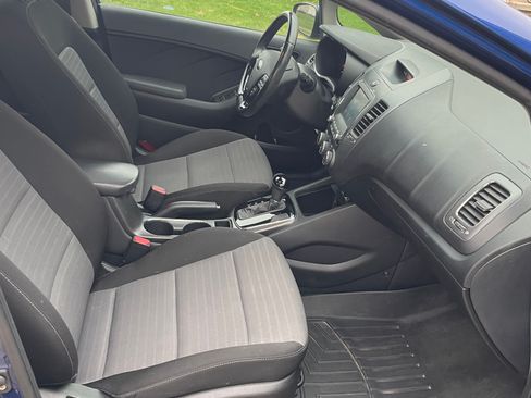 Used 2018 Kia Forte S w/ S Technology Plus Package image 16