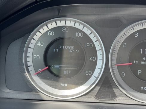 Used 2012 Volvo S60 T5 image 2