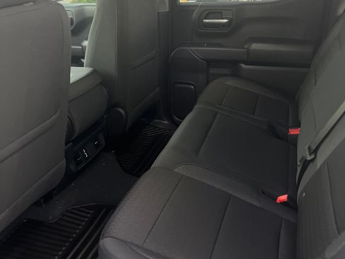 Used 2024 Chevrolet Silverado 1500 Custom image 6