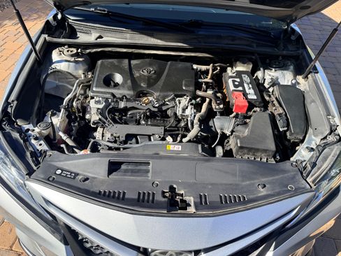 Used 2018 Toyota Camry SE w/ Protection Package (Q2) image 16