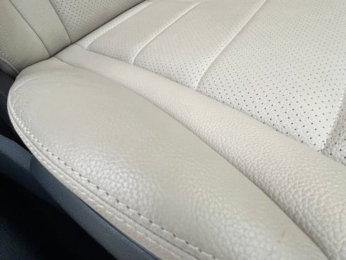 Used 2020 Mercedes-Benz C 300 Sedan image 23