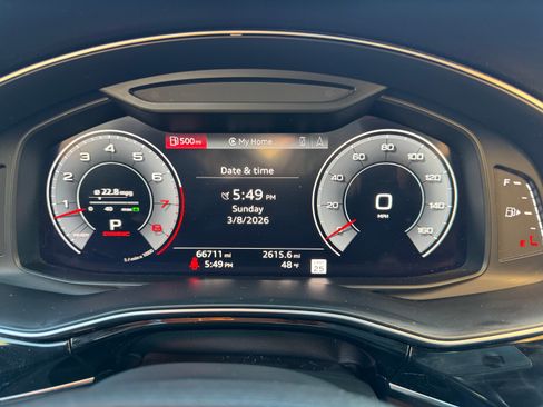 Used 2019 Audi Q8 Premium Plus w/ Premium Plus image 8