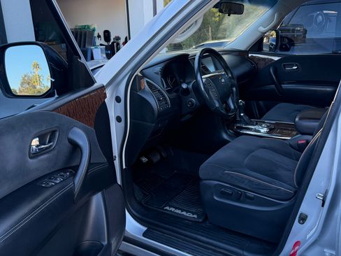 Used 2017 Nissan Armada SV image 19