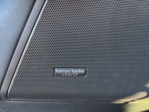 Used 2010 Land Rover Range Rover Sport Supercharged image 27