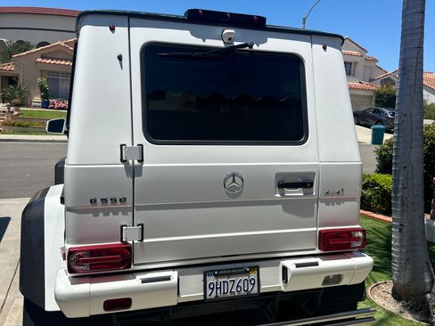Used 2017 Mercedes-Benz G 550 Squared image 5