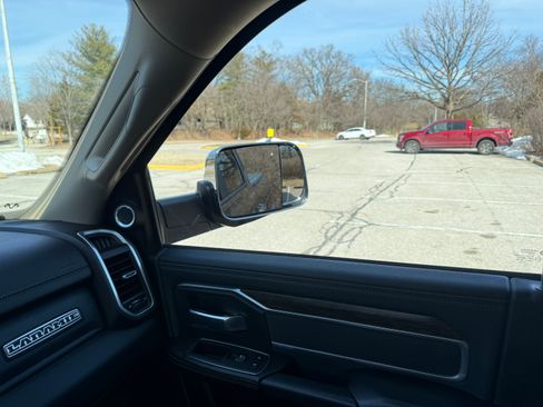 Used 2019 RAM 3500 Laramie image 22