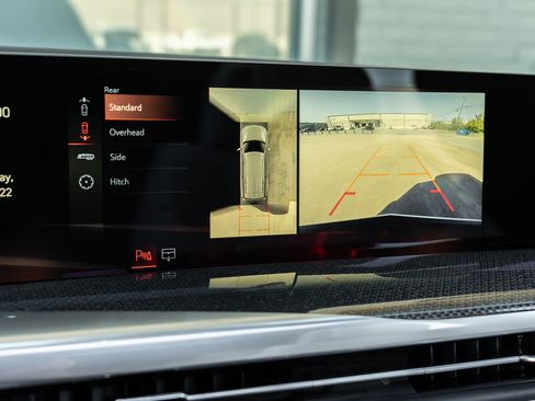 Used 2025 Cadillac Escalade V w/ LPO, ONYX Package image 25