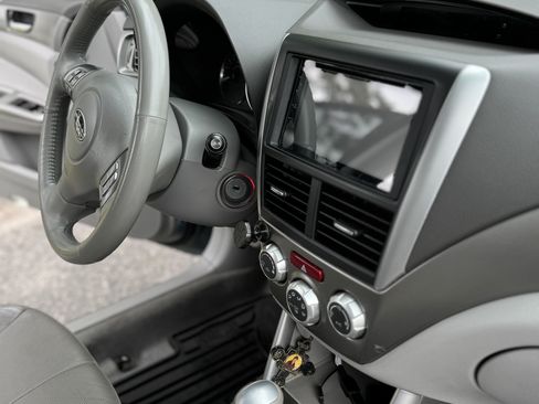 Used 2010 Subaru Forester 2.5XT Limited image 16