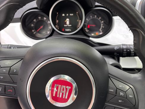 Used 2016 FIAT 500X Lounge image 11