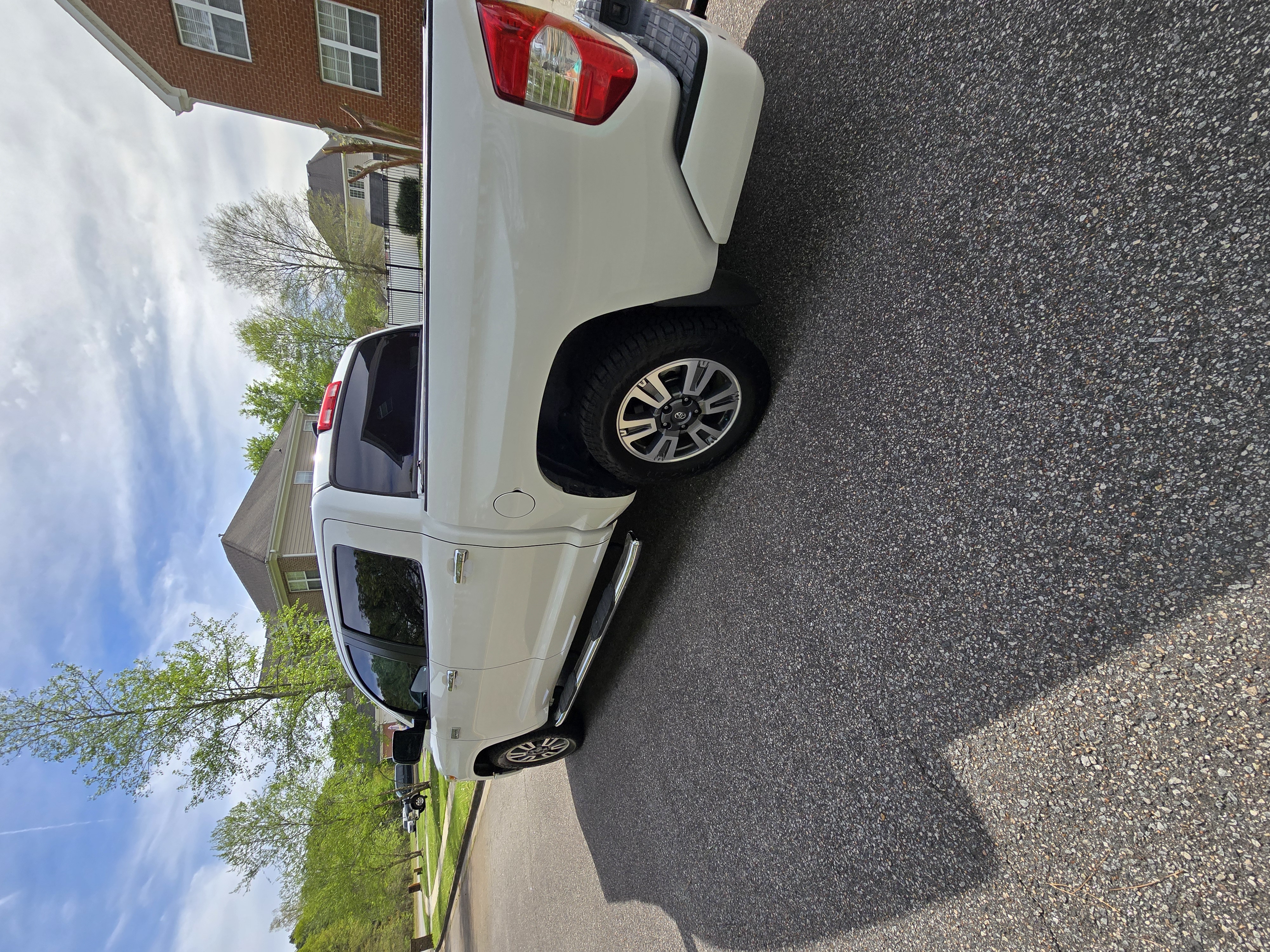 Used 2020 Toyota Tundra Platinum AWD/4WD image 4
