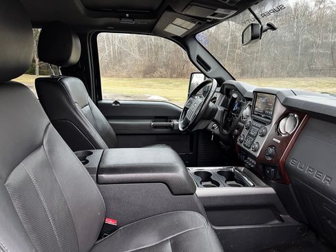 Used 2016 Ford F250 Lariat w/ Lariat Ultimate Package image 22