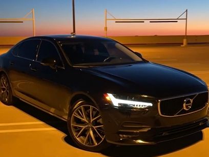 Used 2018 Volvo S90 T6 Momentum w/ Convenience Package