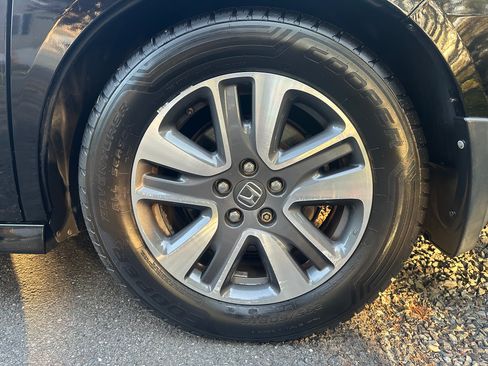 Used 2015 Honda Odyssey Touring Elite image 11