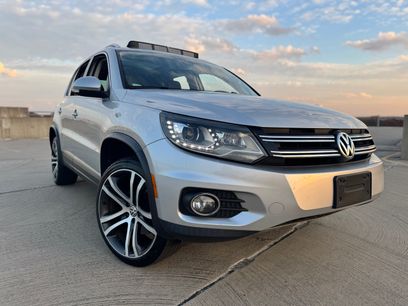 Used 2017 Volkswagen Tiguan SEL