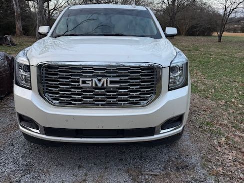 Used 2015 GMC Yukon SLT w/ Open Road Package image 2