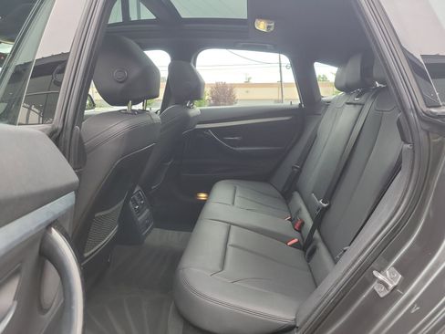 Used 2018 BMW 330i Gran Turismo xDrive image 6