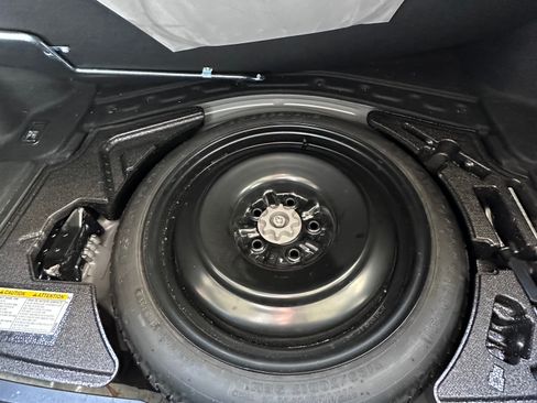 Used 2017 Lexus IS 300 AWD w/ Premium Package image 17