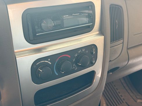 Used 2004 Dodge Ram 2500 Truck SLT w/ Trailer Tow Group image 11