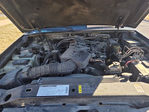 Used 2001 Ford Ranger 4x4 SuperCab image 4