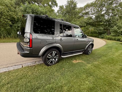 Used 2015 Land Rover LR4 HSE image 15