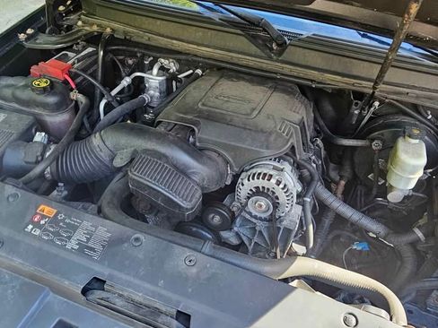 Used 2014 Chevrolet Tahoe LTZ image 5