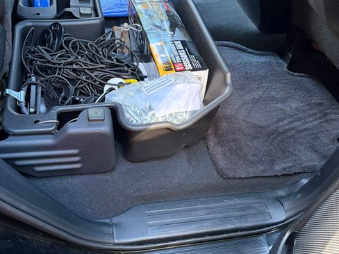 Used 2010 Toyota Tundra 4x4 Double Cab image 30