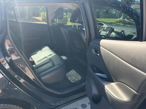 Used 2015 Nissan Leaf SL w/ Premium Package image 12