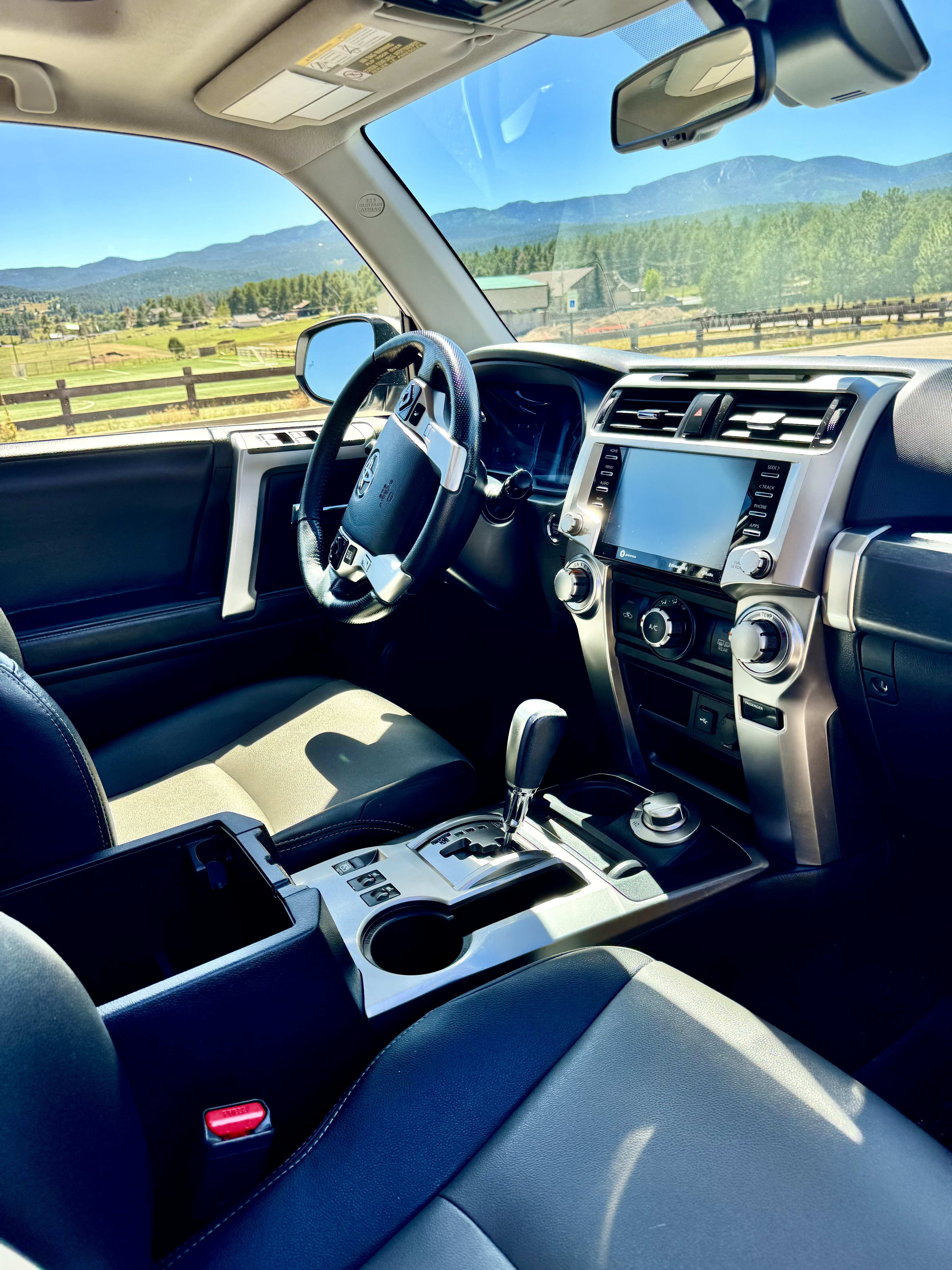 Used 2024 Toyota 4Runner SR5 Premium w/ Moonroof Package AWD/4WD image 12