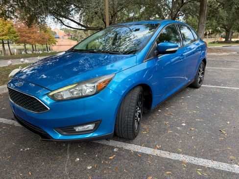 Used 2017 Ford Focus SEL w/ Cold Weather Package image 20