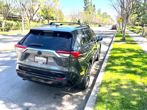 Used 2022 Toyota RAV4 XSE w/ Weather Package image 5