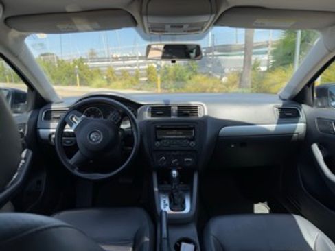 Used 2014 Volkswagen Jetta SE FWD image 12