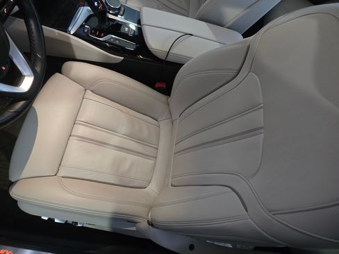 Used 2019 BMW 540i xDrive image 10