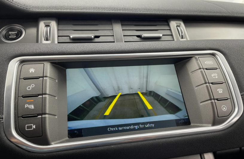 Used 2019 Land Rover Range Rover Evoque Landmark Edition AWD/4WD image 8