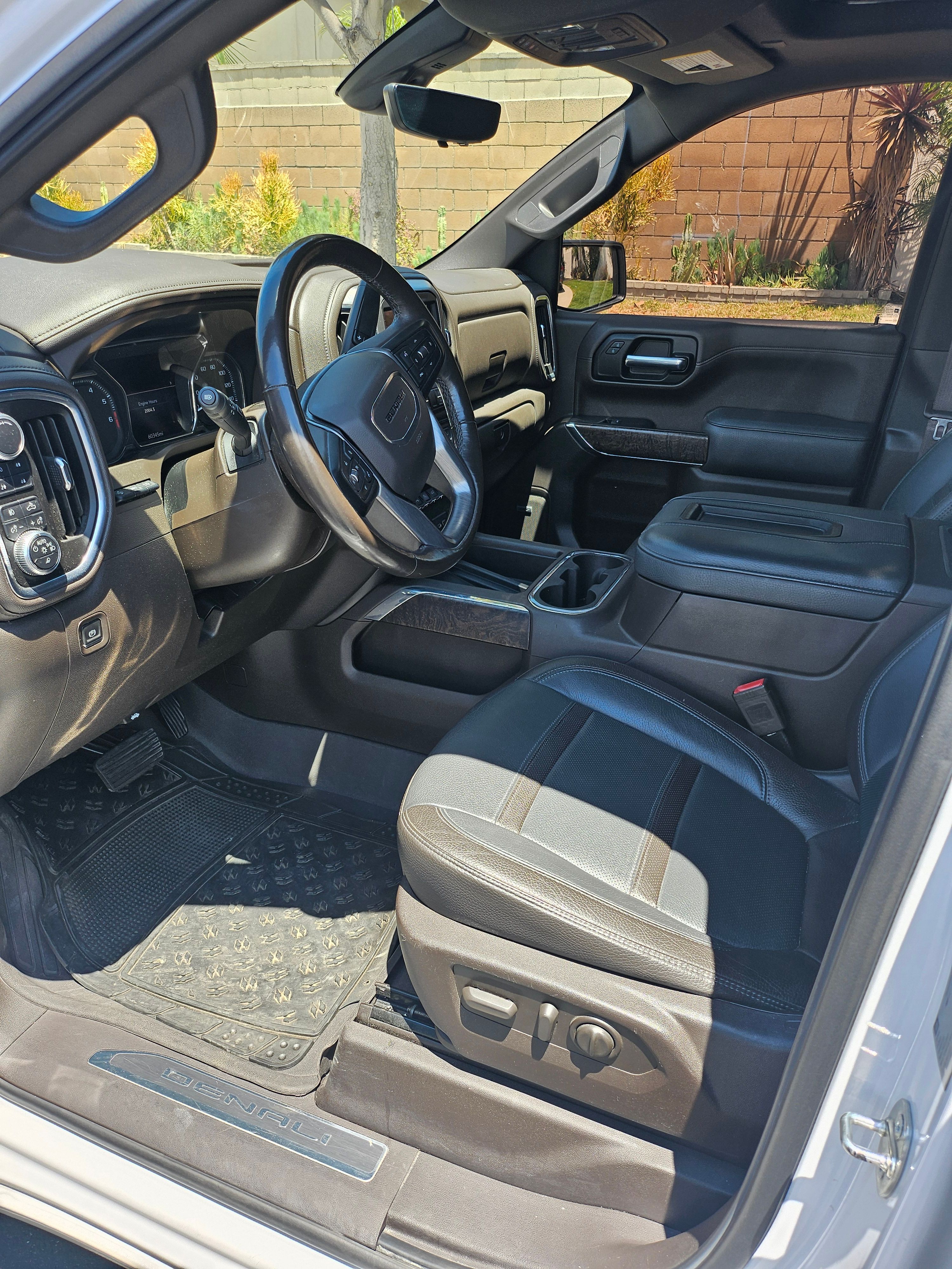 Used 2019 GMC Sierra 1500 Denali w/ Denali Ultimate Package AWD/4WD image 13