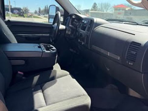 Used 2012 Chevrolet Silverado 2500 LT w/ Interior Plus Package AWD/4WD image 6